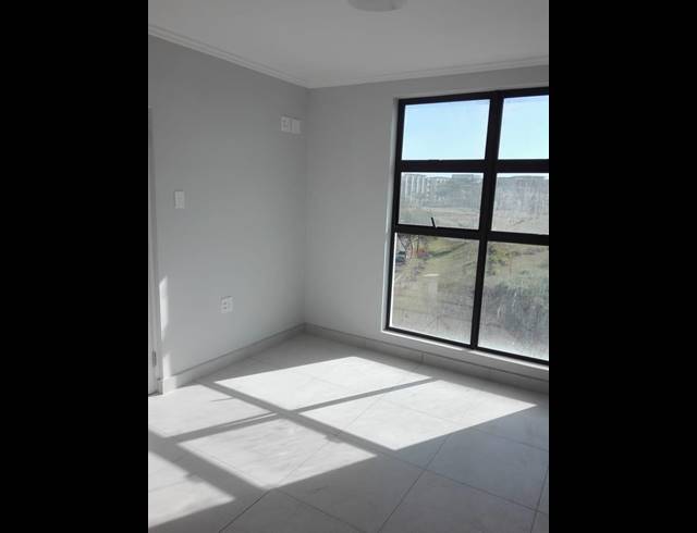2 BEDROOM APARTMENT FOR SALE IN UMHLANGA RIDGE